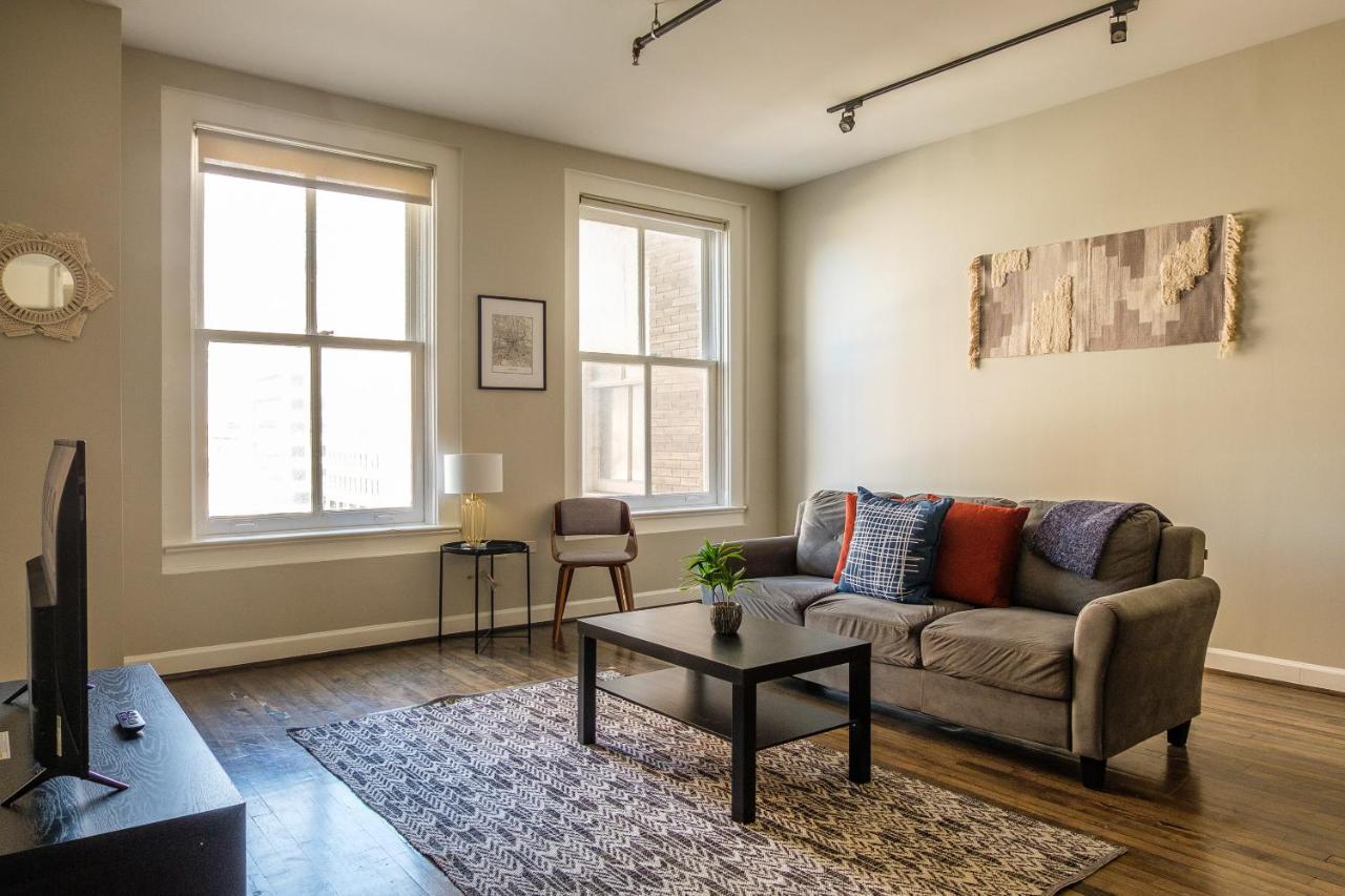 דירות Frontdesk I The Rice Apts Downtown יוסטון חדר תמונה